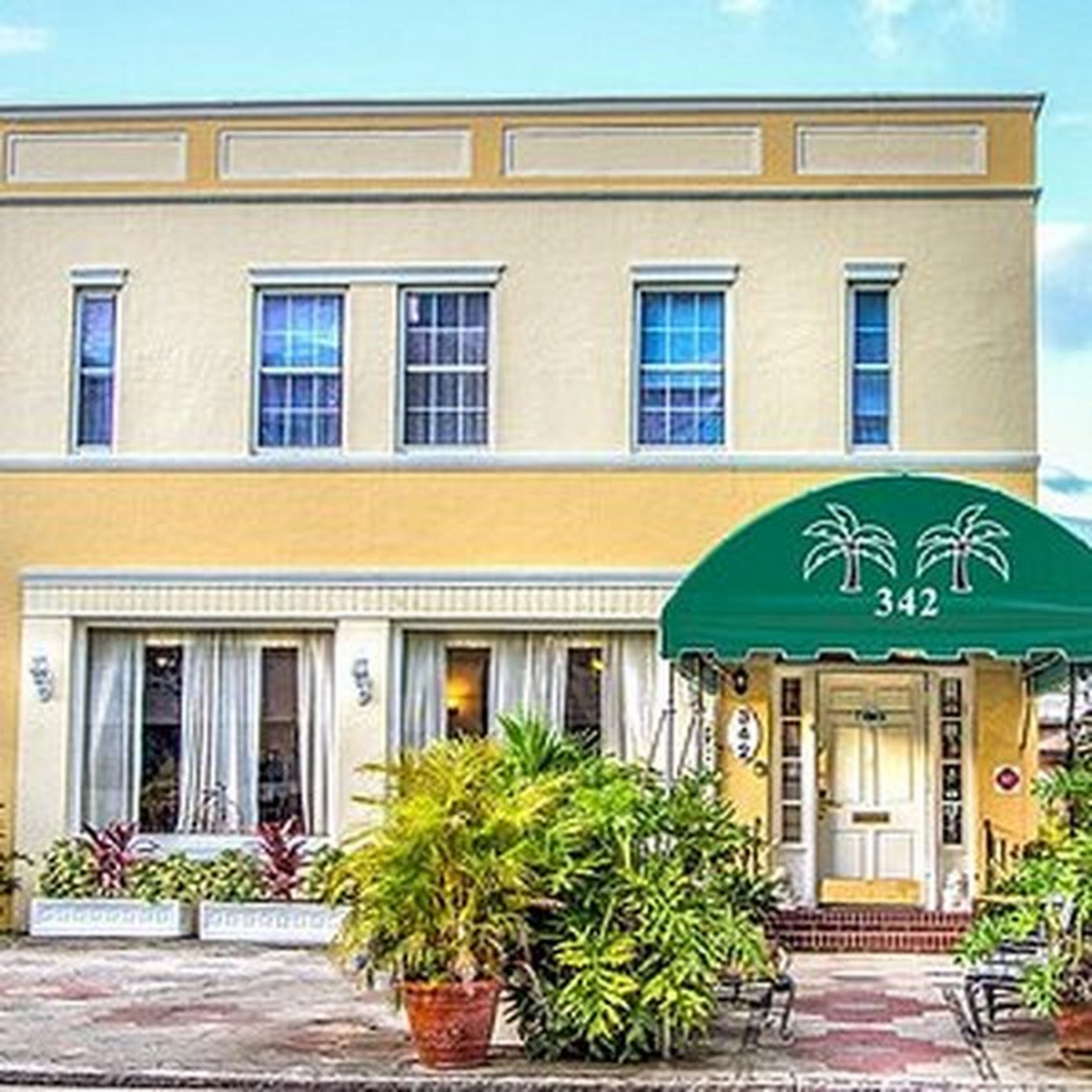 Exterior of The Inn On Third